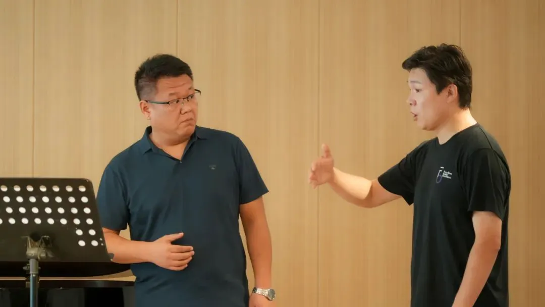 怎样制作一份图文并茂的篮球规则指南?_1